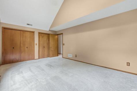 631 Autumn Ridge Lane Fort Wayne IN 46804