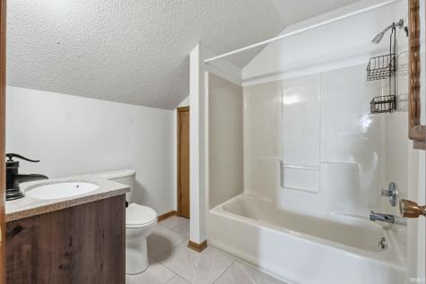 631 Autumn Ridge Lane Fort Wayne IN 46804