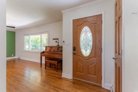 414 E Walnut Street Owensville IN 47665