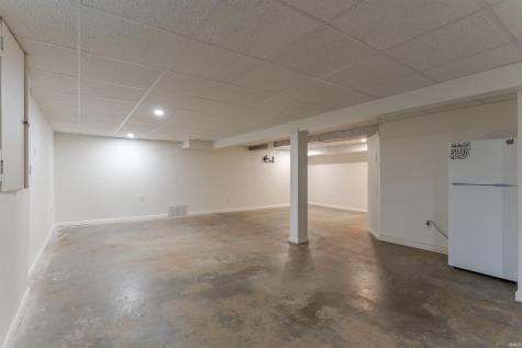 414 E Walnut Street Owensville IN 47665