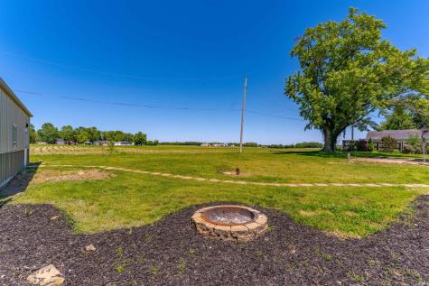 414 E Walnut Street Owensville IN 47665