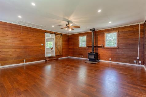 414 E Walnut Street Owensville IN 47665