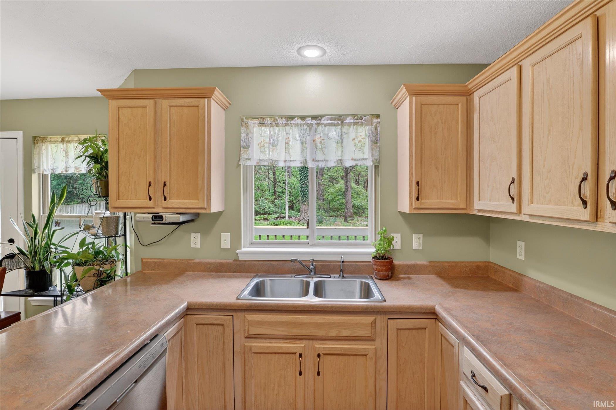 10106 Ashwood Forest Drive Osceola IN 46561