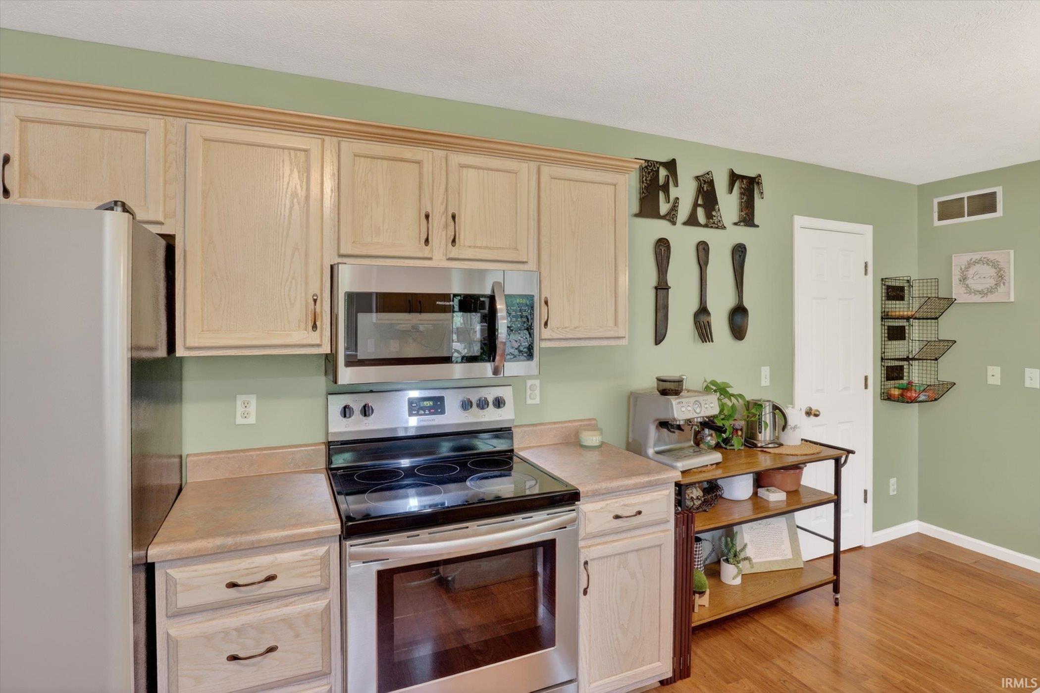 10106 Ashwood Forest Drive Osceola IN 46561