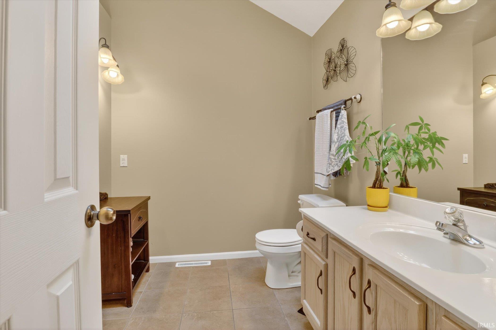 10106 Ashwood Forest Drive Osceola IN 46561
