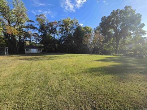 2017 Jackson Drive Vincennes IN 47591
