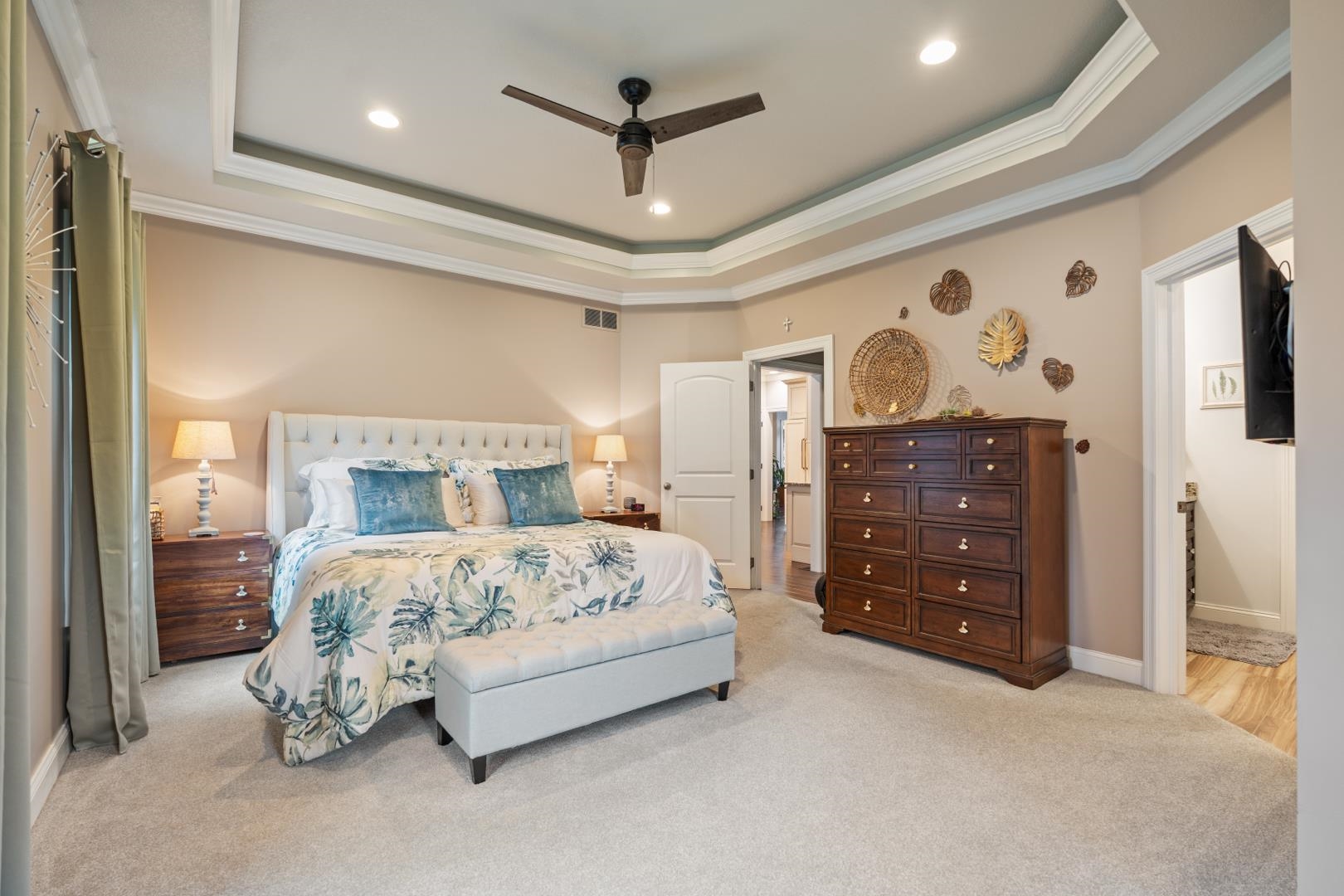 133 E Barrington Place Warsaw IN 46582