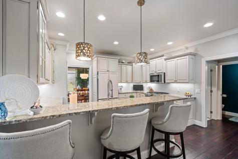 133 E Barrington Place Warsaw IN 46582