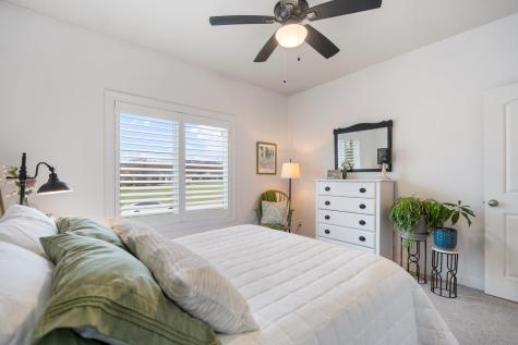 133 E Barrington Place Warsaw IN 46582
