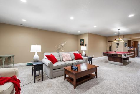 133 E Barrington Place Warsaw IN 46582