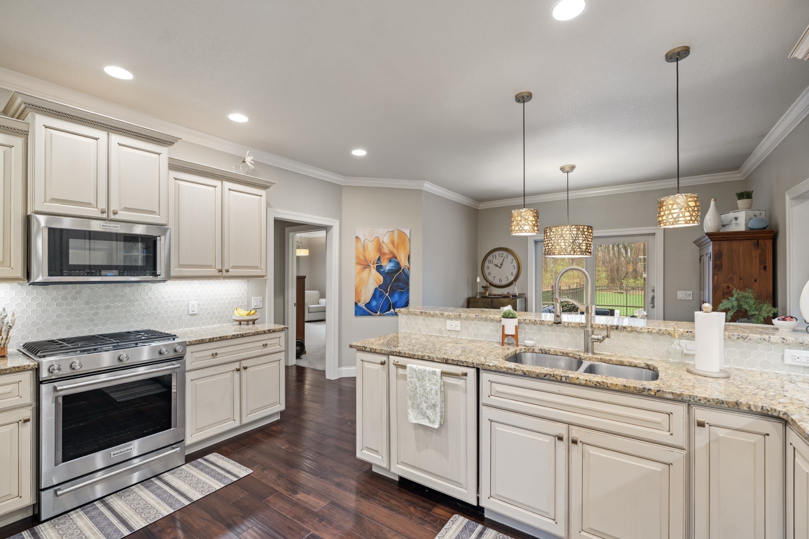 133 E Barrington Place Warsaw IN 46582