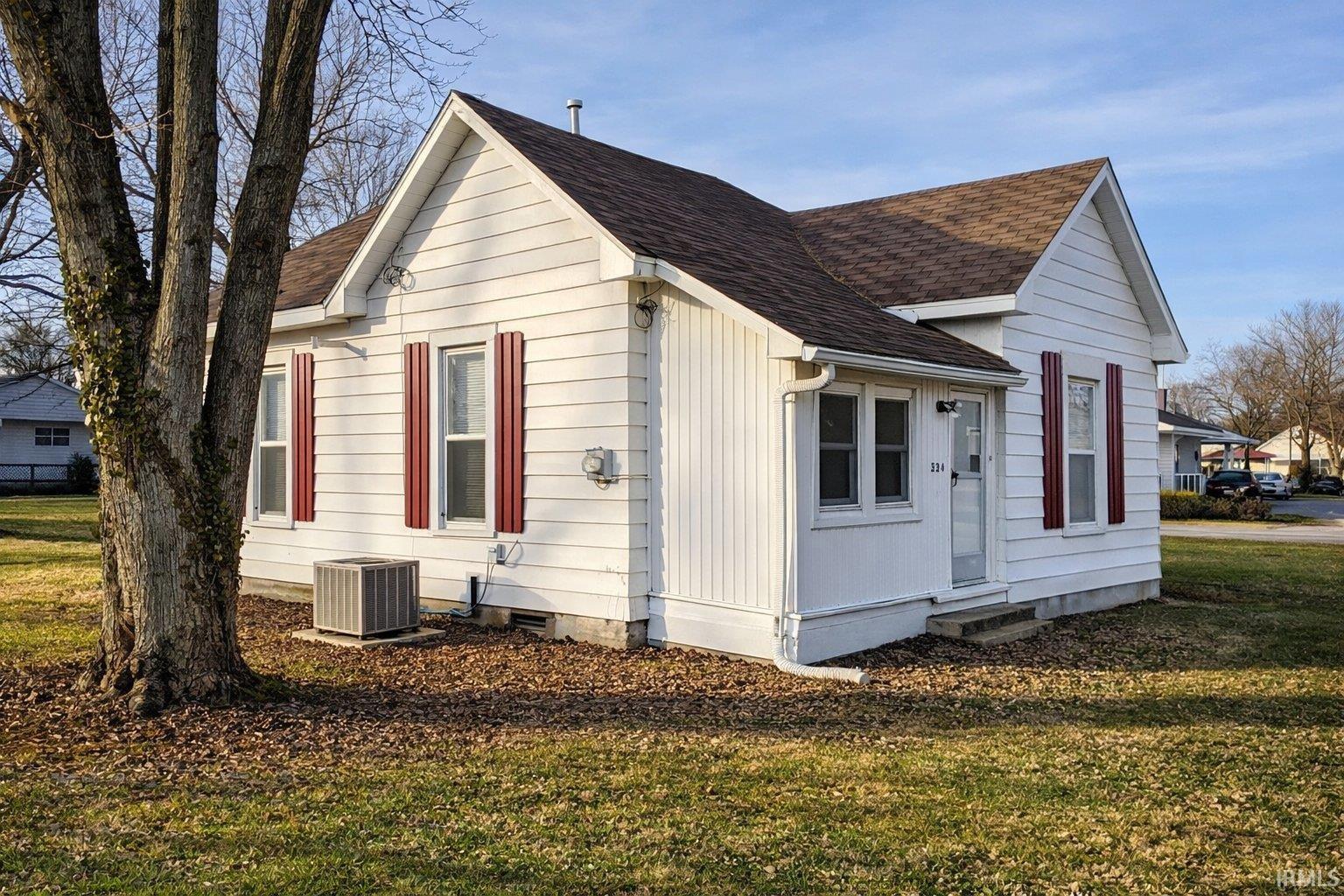 324 S Ohio Street Bicknell IN 47512