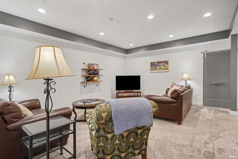 53440 Wallace Lane South Bend IN 46635