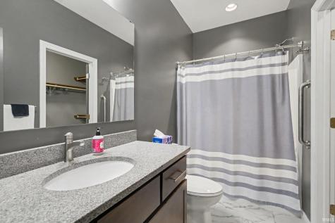 53440 Wallace Lane South Bend IN 46635