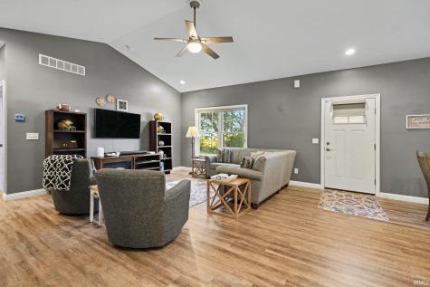 53440 Wallace Lane South Bend IN 46635