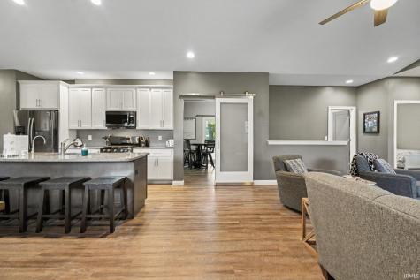 53440 Wallace Lane South Bend IN 46635
