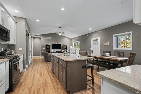 53440 Wallace Lane South Bend IN 46635