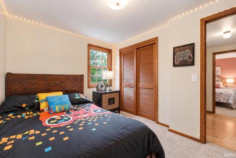3330 Bristers Spring Run Fort Wayne IN 46815