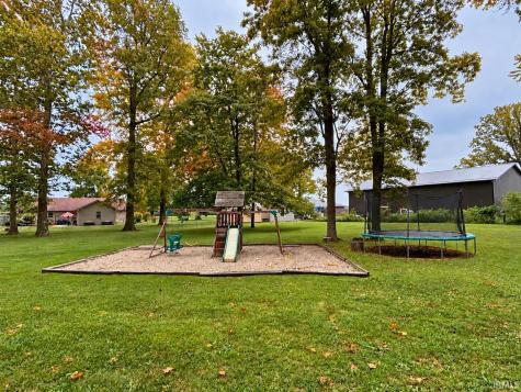 5704 N 300 W Sharpsville IN 46068