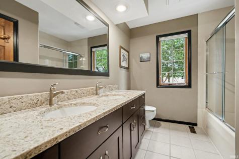 3803 Bent Oak Trail Elkhart IN 46517