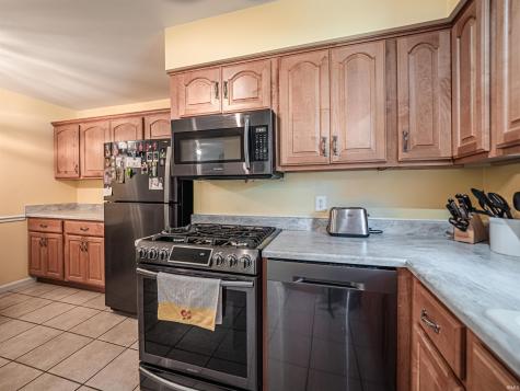 8103 Pine Creek Drive Evansville IN 47710