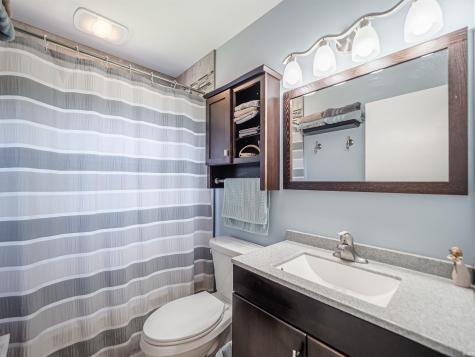 8103 Pine Creek Drive Evansville IN 47710