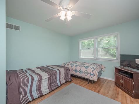 8103 Pine Creek Drive Evansville IN 47710