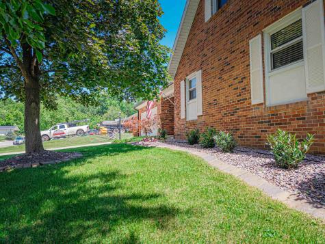 8103 Pine Creek Drive Evansville IN 47710