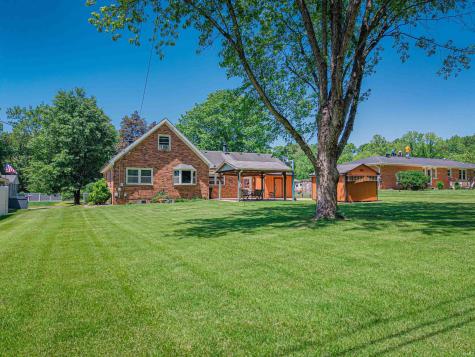 8103 Pine Creek Drive Evansville IN 47710