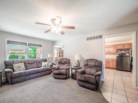 8103 Pine Creek Drive Evansville IN 47710