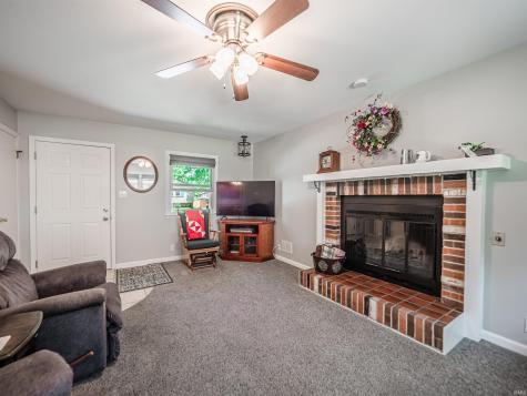 8103 Pine Creek Drive Evansville IN 47710