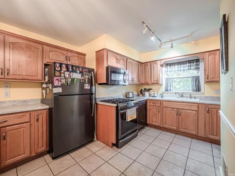 8103 Pine Creek Drive Evansville IN 47710