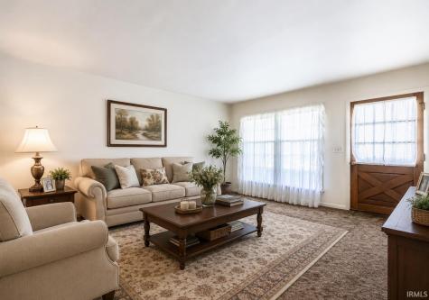 3713 Debbie Lane Evansville IN 47711