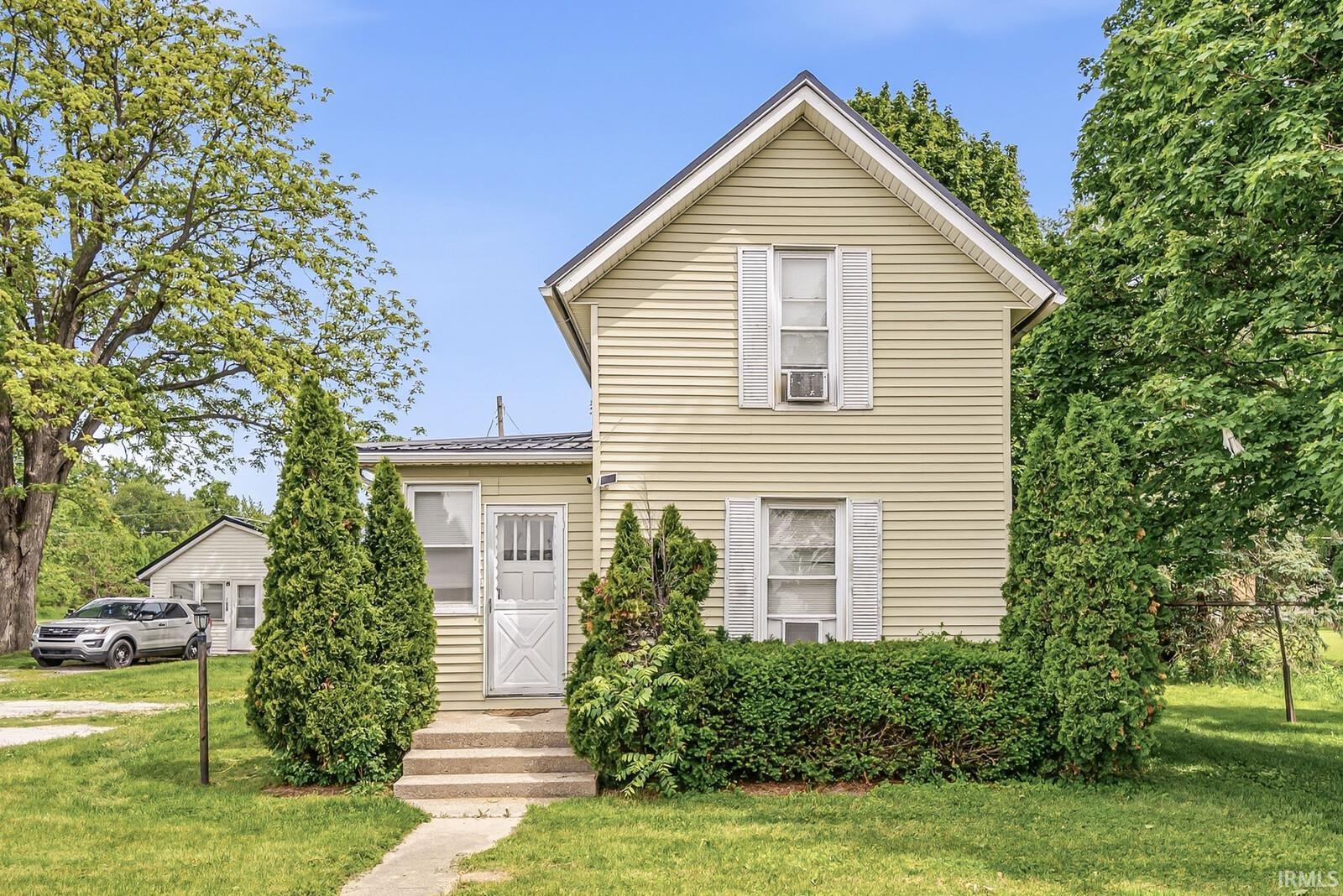 800 E Waterford Street Wakarusa IN 46573