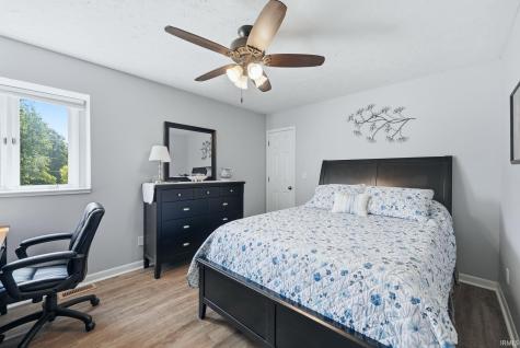 2913 S Scott Drive Yorktown IN 47396