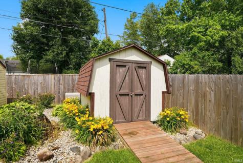 2913 S Scott Drive Yorktown IN 47396