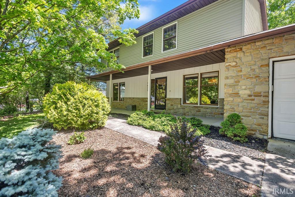 1639 S Sycamore Court Bloomington IN 47401