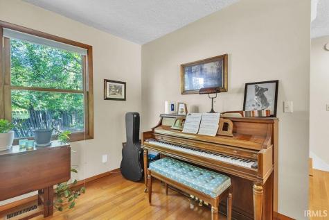 1639 S Sycamore Court Bloomington IN 47401