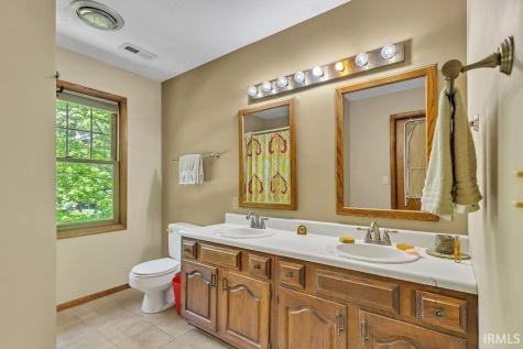 1639 S Sycamore Court Bloomington IN 47401