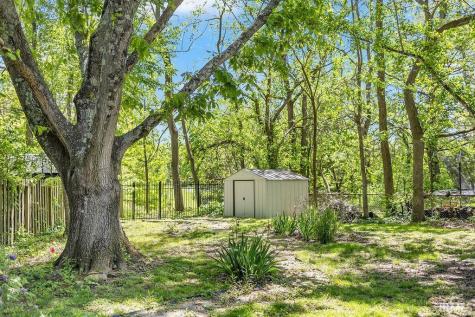 1639 S Sycamore Court Bloomington IN 47401