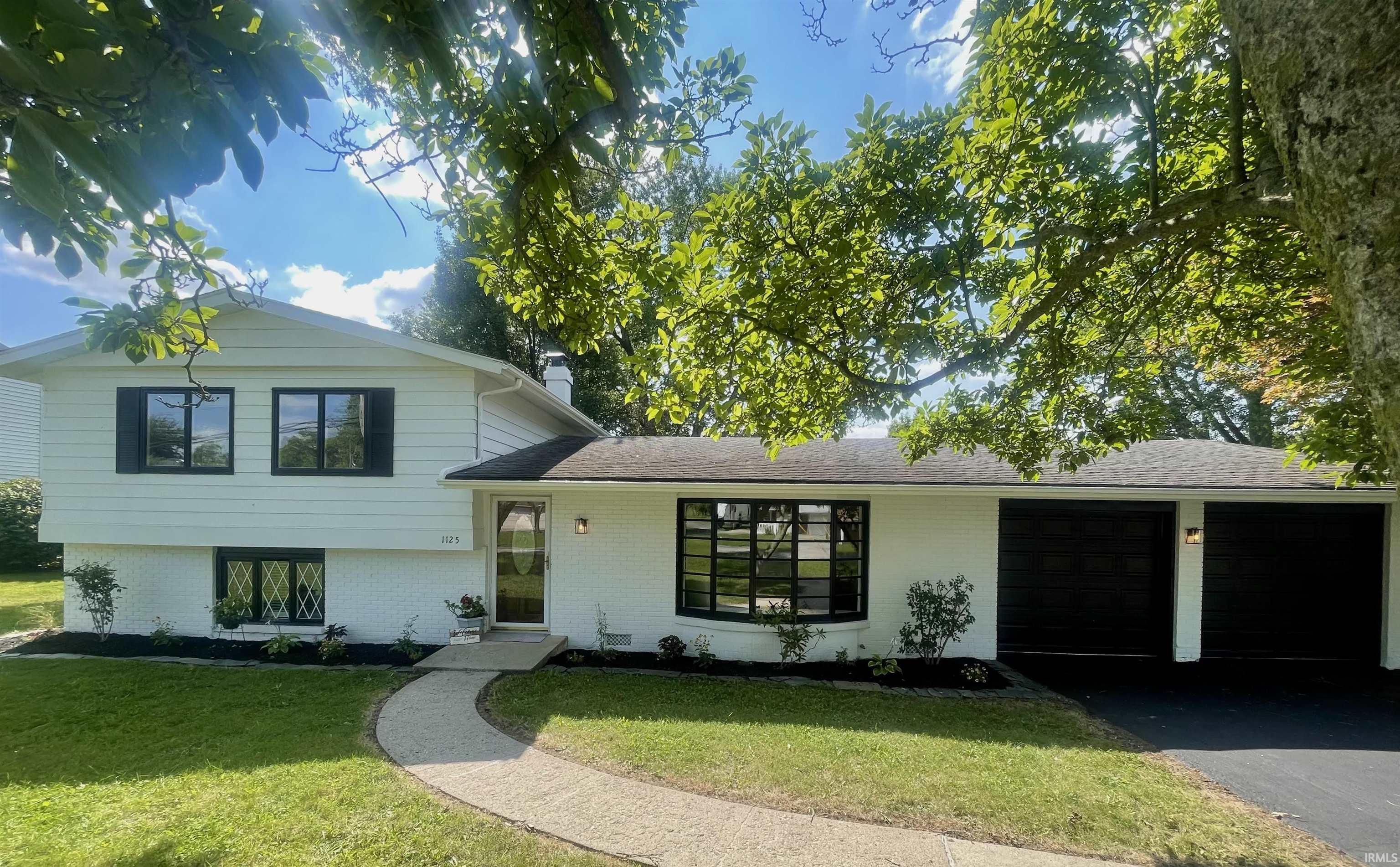 1125 N Bittersweet Lane Muncie IN 47304