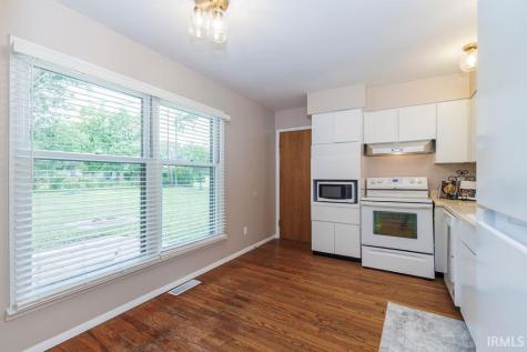 1125 N Bittersweet Lane Muncie IN 47304