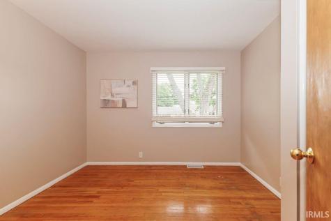 1125 N Bittersweet Lane Muncie IN 47304