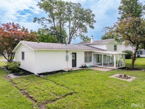 1125 N Bittersweet Lane Muncie IN 47304