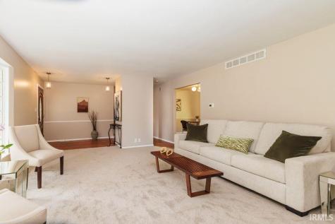 1125 N Bittersweet Lane Muncie IN 47304