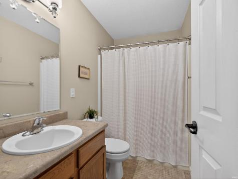 9516 Golden Oak Drive Fort Wayne IN 46835