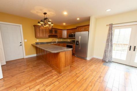 9578 E State Road 45 Road Unionville IN 47468