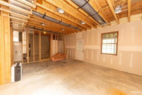 9578 E State Road 45 Road Unionville IN 47468