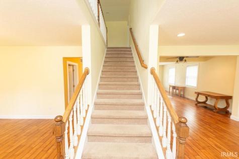 9578 E State Road 45 Road Unionville IN 47468