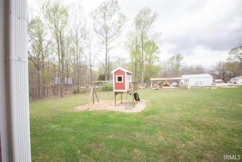 9578 E State Road 45 Road Unionville IN 47468